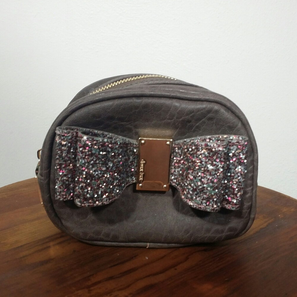 EUC Deux lux brown clutch with glitter bow - Picture 2 of 8
